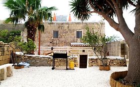 Anna Karistu Accommodation